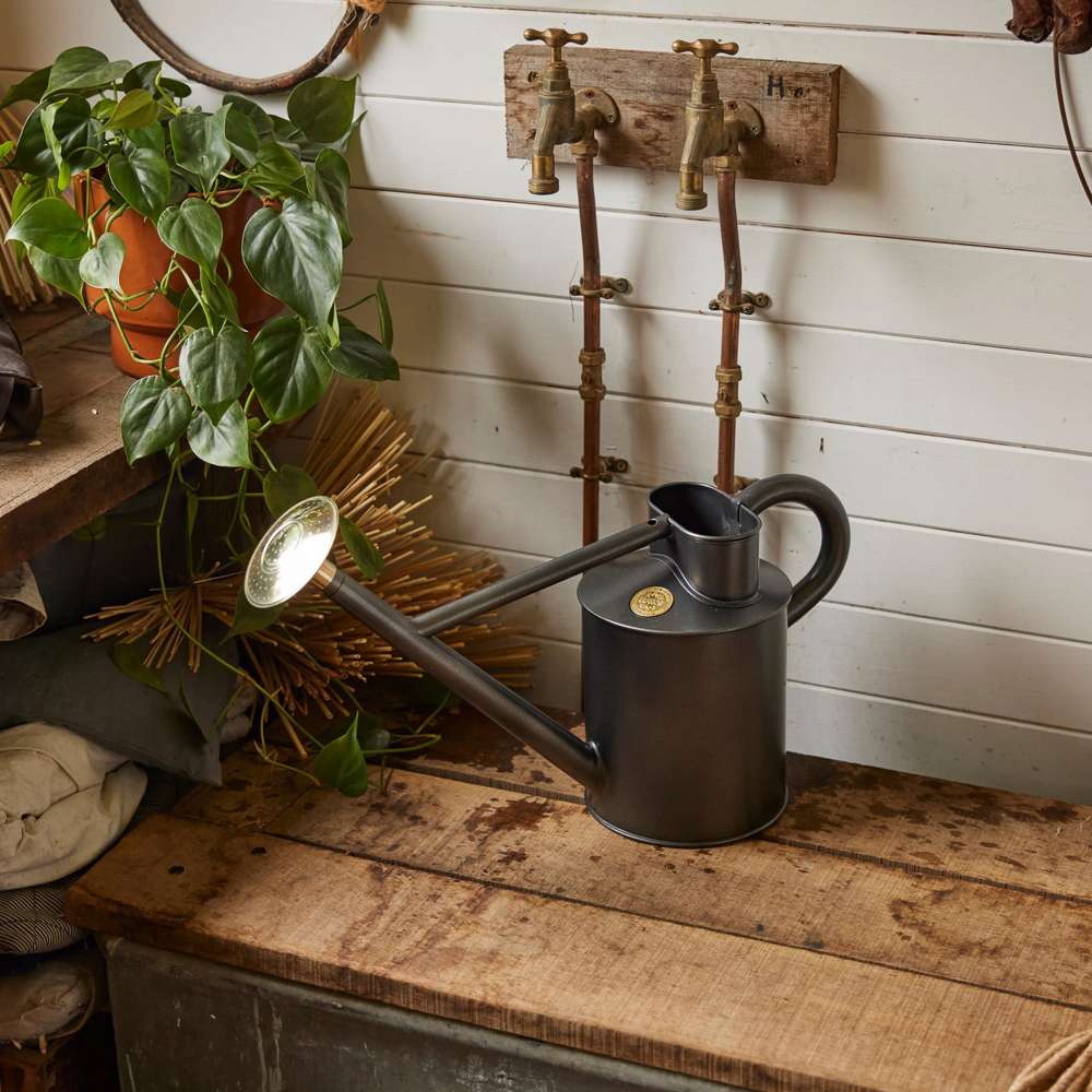 Haws The Bearwood Brook 4,5 L graphite