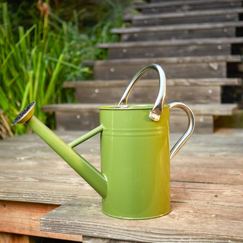 Vattenkanna i metall, 4,5 liter, grön