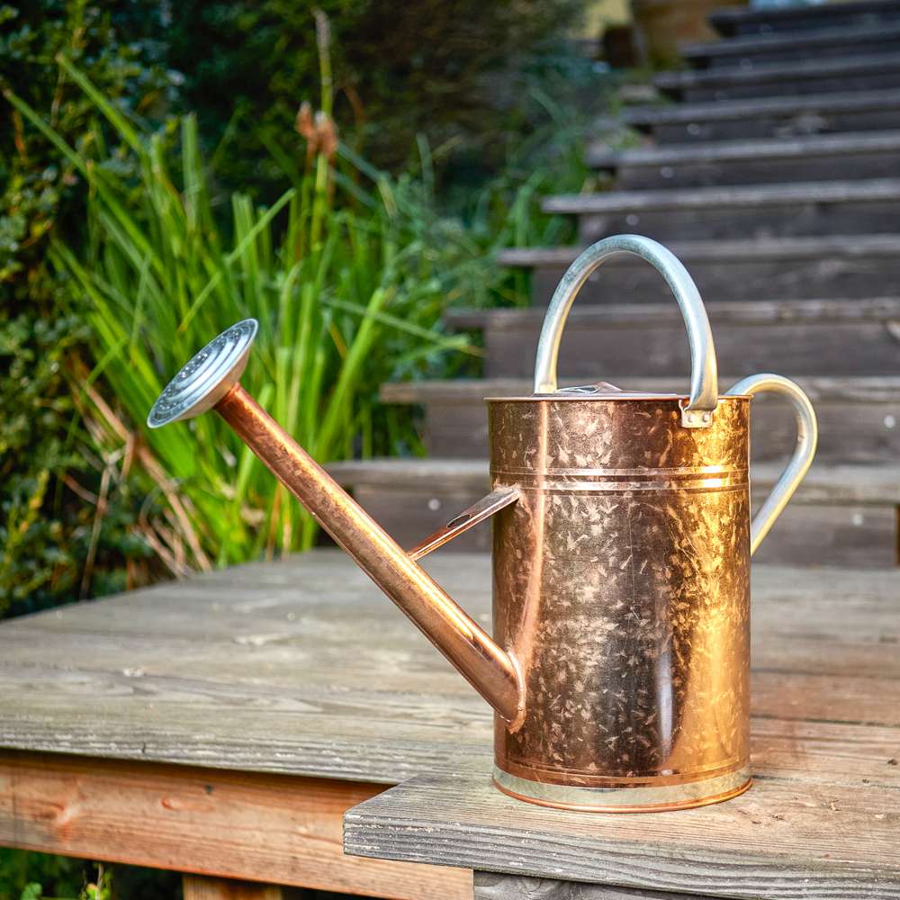 Vattenkanna i metall, 9 liter, koppar